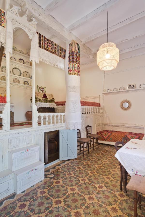 Traditional Karpathian House Menetaí Екстериор снимка